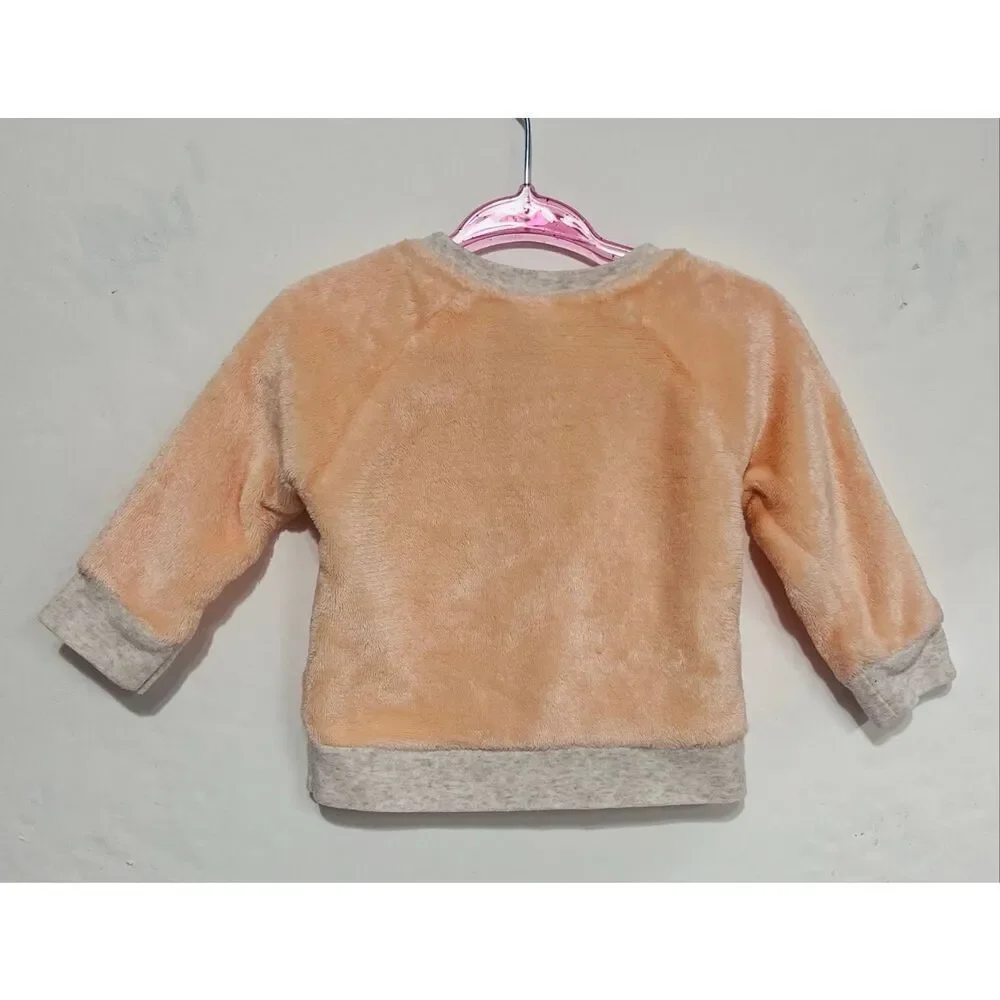 Disney Baby Fuzzy Peach Colored Winnie The Pooh sweatshirt   Size 9 Months